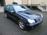 Gebraucht Mercedes C200 Avantgarde 163 PS (119 kW) 2000 Blau Limousine