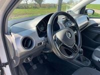 Second-hand VW up! high up! 75 CP (55 kW) 2017 Alb Hatchback