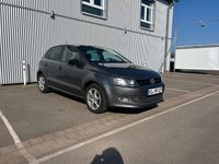 Gebraucht VW Polo 90 PS (66 kW) 2011 Grau Kleinwagen