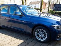 Gebraucht BMW 320 Advantage 190 PS (139 kW) 2016 Blau Kombi