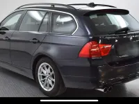 Gebraucht BMW 325 218 PS (160 kW) 2010 Blau Kombi