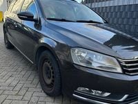 Usado VW Passat 140 HP (102 kW) 2012 Castanho Carrinha