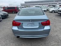 Gebraucht BMW 318 143 PS (105 kW) 2009 Blau Limousine