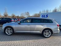 Gebraucht VW Passat Highline 150 PS (110 kW) 2019 Silber Kombi