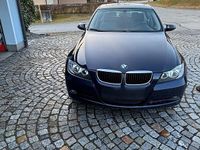 Gebraucht BMW 318 129 PS (94 kW) 2007 Blau Limousine