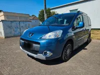 Gebraucht Peugeot Partner Tepee 120 PS (88 kW) 2011 Blau Van / Kleinbus