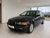 Gebraucht BMW 320 150 PS (110 kW) 2001 Blau Kombi