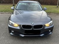 Gebraucht BMW 318 150 PS (110 kW) 2014 Blau Kombi