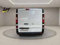 Gebraucht Opel Vivaro 95 PS (69 kW) 2017 Weiß Van / Kleinbus