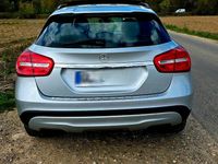 Gebraucht Mercedes GLA200 156 PS (114 kW) 2015 Silber SUV