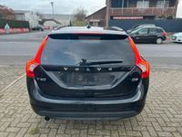Gebraucht Volvo V60 Kinetic 114 PS (83 kW) 2012 Schwarz Kombi