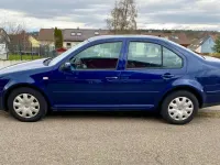 Gebraucht VW Bora Highline 105 PS (77 kW) 2000 Blau Limousine