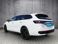 Gebraucht VW Passat IQ Drive 272 PS (200 kW) 2025 Pure white Kombi