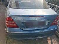 Gebraucht Mercedes C220 143 PS (105 kW) 2001 Braun Limousine