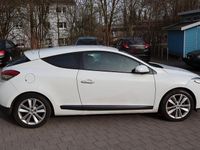 Gebraucht Renault Mégane Coupé Dynamique 102 PS (75 kW) 2010 Weiß Coupé