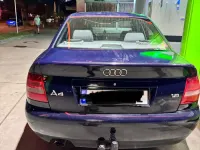 Gebraucht Audi A4 125 PS (91 kW) 1999 Blau Limousine