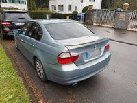 Gebraucht BMW 318 130 PS (95 kW) 2007 Grau Limousine