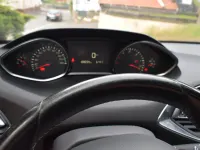 Gebraucht Peugeot 308 120 PS (88 kW) 2016 Schwarz Kombi