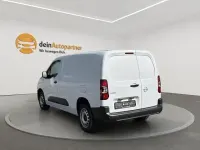 Używany Opel Combo Edition 102 KM (75 kW) 2023 Biały Minivan
