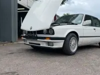 Gebraucht BMW 316 73 PS (53 kW) 1989 Weiß Limousine