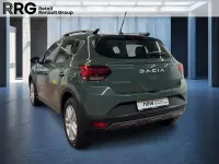 Gebraucht Dacia Sandero Stepway 91 PS (66 kW) 2024 Grün Limousine