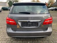 gebraucht Mercedes B180 AUTOMATIK*NAVI*LEDER*AHK*SHZ*PDC*SPORTPAK.