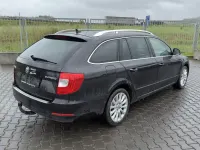 Gebraucht Skoda Superb Exclusive 160 PS (117 kW) 2014 Schwarz Kombi