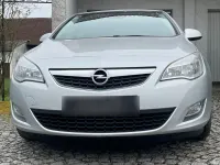 Gebraucht Opel Astra 140 PS (102 kW) 2012 Limousine