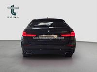 Gebraucht BMW 530 286 PS (210 kW) 2022 Sophistograu brillanteffekt (metallic) Kombi