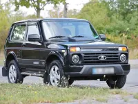 Używany Lada Urban 83 KM (61 kW) 2019 Czarny SUV