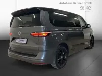 Gebraucht VW Multivan Edition 150 PS (110 kW) 2023 Grau Van / Kleinbus