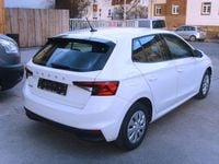 Gebraucht Skoda Fabia Active 65 PS (47 kW) 2022 Weiß Limousine