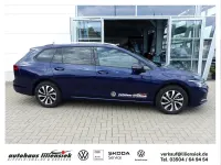 Gebraucht VW Golf VIII Active 131 PS (96 kW) 2023 Blau Kombi
