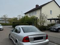 Gebraucht Opel Vectra 100 PS (73 kW) 2001 Silber Kleinwagen