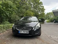 Gebraucht Volvo V60 163 PS (119 kW) 2013 Schwarz Kombi