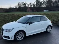Używany Audi A1 S-Line 122 KM (89 kW) 2011 Biały Hatchback