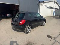 Gebraucht Skoda Fabia Ambition 69 PS (50 kW) 2012 Schwarz Limousine