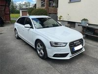 Gebraucht Audi A4 Sport 177 PS (130 kW) 2013 Weiß Limousine