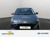 Gebraucht Hyundai i10 Trend 80 PS (58 kW) 2025 Grau Kleinwagen