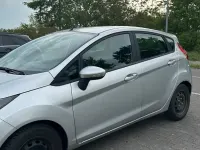 Gebraucht Ford Fiesta 100 PS (73 kW) 2014 Grau Kleinwagen