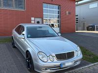 Gebraucht Mercedes E280 177 PS (130 kW) 2004 Silber Limousine