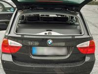 gebraucht BMW 318 i Kombi schwarz