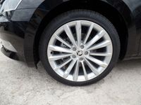 Gebraucht Skoda Superb Style 190 PS (139 kW) 2016 Schwarz metallic Kombi