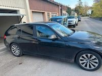 Gebraucht BMW 318 143 PS (105 kW) 2013 Schwarz Limousine