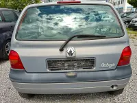 Używany Renault Twingo Initiale 75 KM (55 kW) 2004 Srebrny Hatchback
