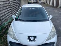 Gebraucht Peugeot 207 Premium 95 PS (69 kW) 2009 Weiß Kleinwagen