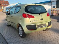 Gebraucht Mitsubishi Colt Inform 75 PS (55 kW) 2006 Grün Kleinwagen