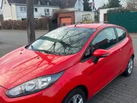 Używany Ford Fiesta 101 KM (74 kW) 2013 Czerwony Hatchback