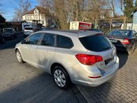 Gebraucht Opel Astra 101 PS (74 kW) 2012 Grau Kombi