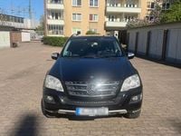 Second-hand Mercedes ML320 224 CP (164 kW) 2008 Negru SUV